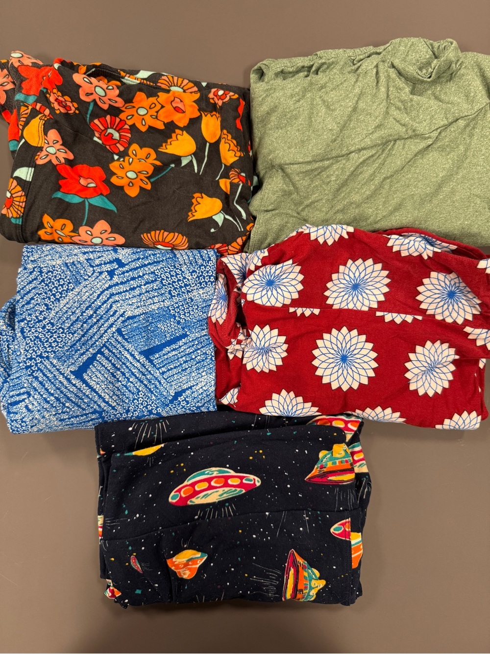 LuLaRoe Women's Leggings Multi-Color, Tall & Curvy - bundle of 5